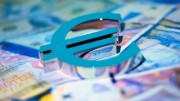 Евро замирает и ждет дальнейших сигналов